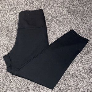 Marika Black Cropped Leggings